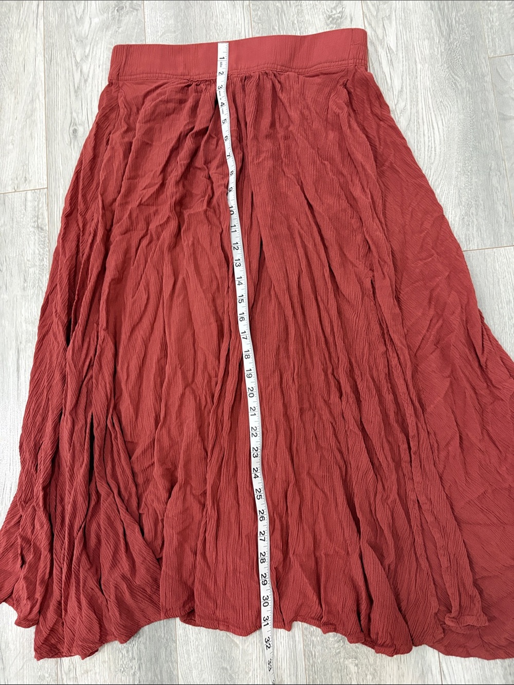 Suzy Shier - Midi Skirt -  Size Medium - Picture 4 of 5